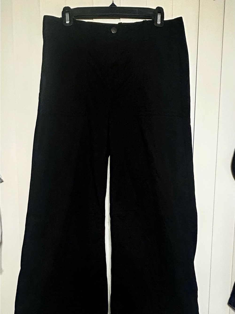 Banana Republic Black Wide-Leg Parachute Chino Pants